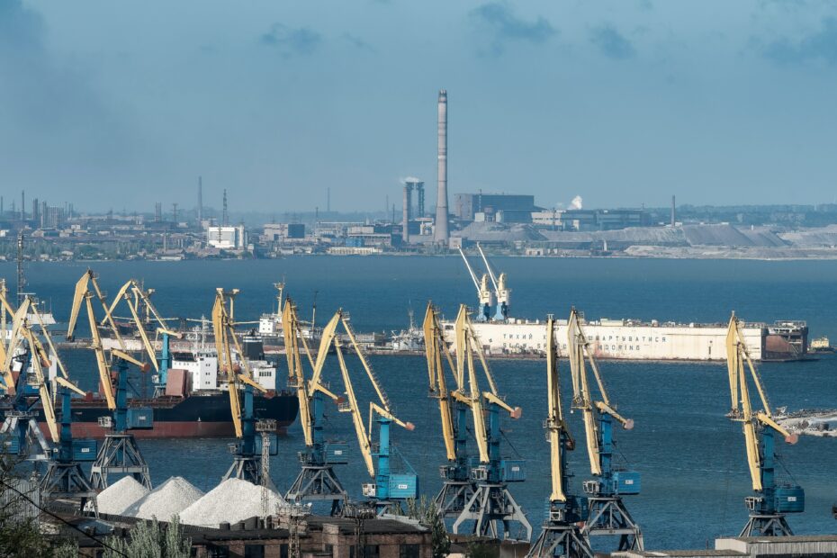 7 Best Shipping Stocks To Buy High Note Stocks